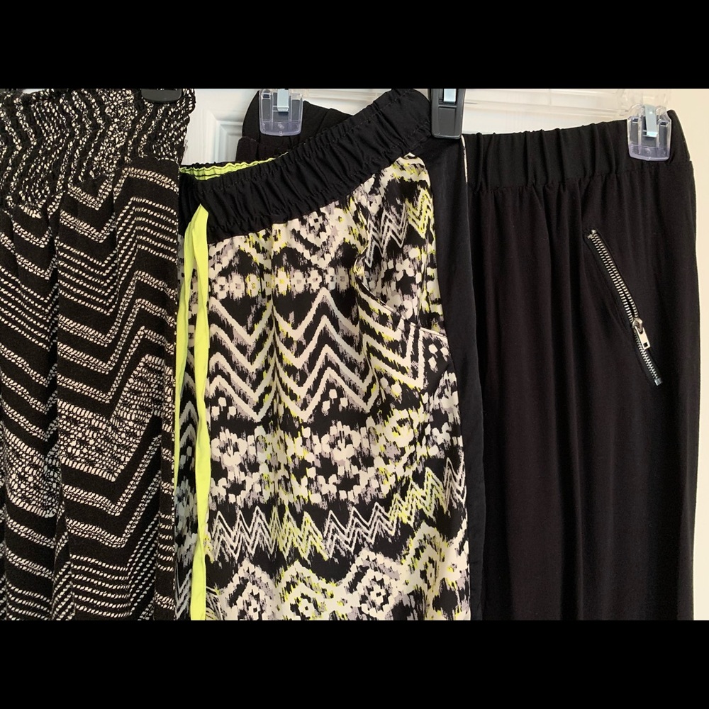 Printed Pants!◾️◼️ - Picture 2 of 5